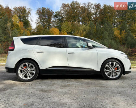 Белый Рено Гранд Сценик, объемом двигателя 1.7 л и пробегом 199 тыс. км за 15600 $, фото 13 на Automoto.ua