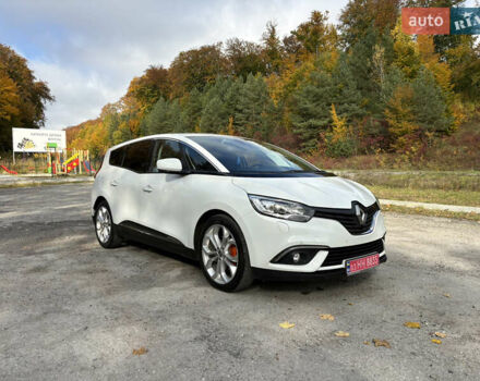 Белый Рено Гранд Сценик, объемом двигателя 1.7 л и пробегом 199 тыс. км за 15600 $, фото 4 на Automoto.ua