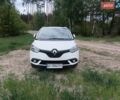 Белый Рено Гранд Сценик, объемом двигателя 1.75 л и пробегом 160 тыс. км за 17000 $, фото 2 на Automoto.ua