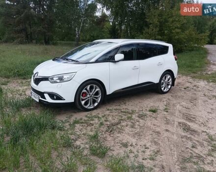 Белый Рено Гранд Сценик, объемом двигателя 1.75 л и пробегом 160 тыс. км за 17000 $, фото 3 на Automoto.ua