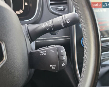 Белый Рено Гранд Сценик, объемом двигателя 1.7 л и пробегом 170 тыс. км за 17999 $, фото 33 на Automoto.ua