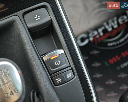 Белый Рено Гранд Сценик, объемом двигателя 1.7 л и пробегом 170 тыс. км за 17999 $, фото 41 на Automoto.ua