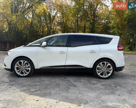 Белый Рено Гранд Сценик, объемом двигателя 1.7 л и пробегом 199 тыс. км за 15600 $, фото 8 на Automoto.ua