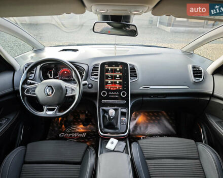 Белый Рено Гранд Сценик, объемом двигателя 1.7 л и пробегом 170 тыс. км за 17999 $, фото 26 на Automoto.ua