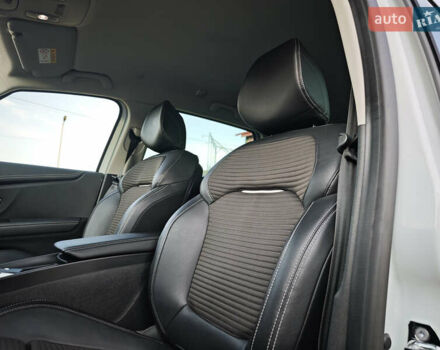 Белый Рено Гранд Сценик, объемом двигателя 1.7 л и пробегом 170 тыс. км за 17999 $, фото 25 на Automoto.ua