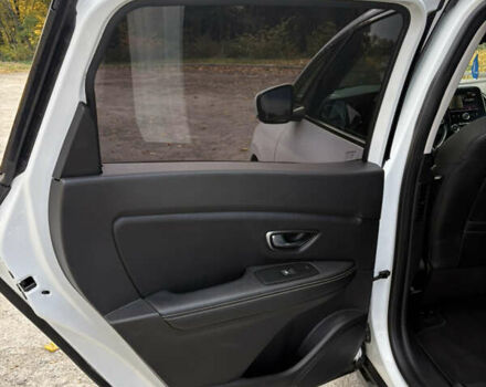 Белый Рено Гранд Сценик, объемом двигателя 1.7 л и пробегом 199 тыс. км за 15600 $, фото 53 на Automoto.ua