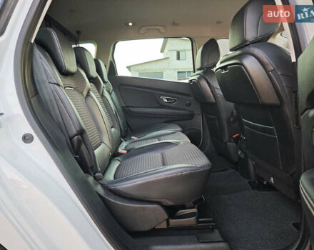 Белый Рено Гранд Сценик, объемом двигателя 1.7 л и пробегом 170 тыс. км за 17999 $, фото 56 на Automoto.ua