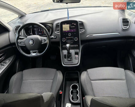 Белый Рено Гранд Сценик, объемом двигателя 1.7 л и пробегом 199 тыс. км за 15550 $, фото 42 на Automoto.ua