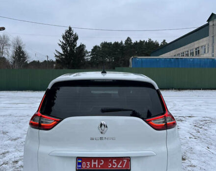 Білий Рено Гранд Сценік, об'ємом двигуна 1.7 л та пробігом 157 тис. км за 15850 $, фото 10 на Automoto.ua