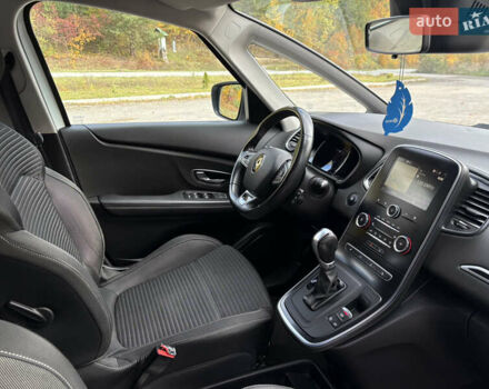 Белый Рено Гранд Сценик, объемом двигателя 1.7 л и пробегом 199 тыс. км за 15600 $, фото 37 на Automoto.ua