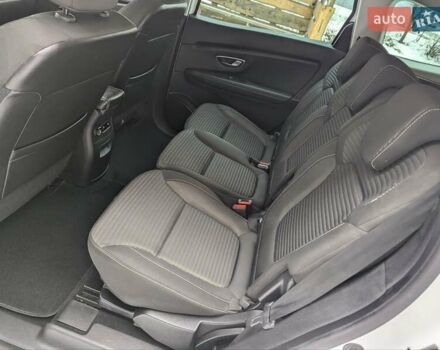 Белый Рено Гранд Сценик, объемом двигателя 1.7 л и пробегом 111 тыс. км за 16100 $, фото 54 на Automoto.ua