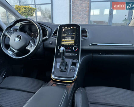 Белый Рено Гранд Сценик, объемом двигателя 1.7 л и пробегом 215 тыс. км за 16500 $, фото 58 на Automoto.ua