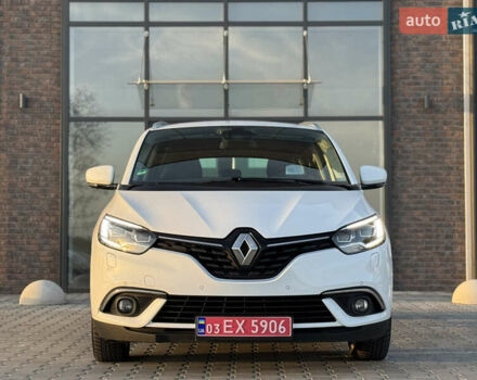 Белый Рено Гранд Сценик, объемом двигателя 1.7 л и пробегом 215 тыс. км за 16500 $, фото 11 на Automoto.ua