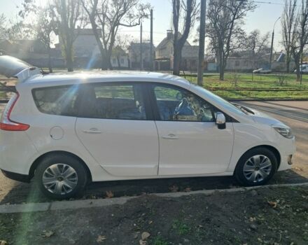 Белый Рено Гранд Сценик, объемом двигателя 1.6 л и пробегом 171 тыс. км за 8150 $, фото 5 на Automoto.ua