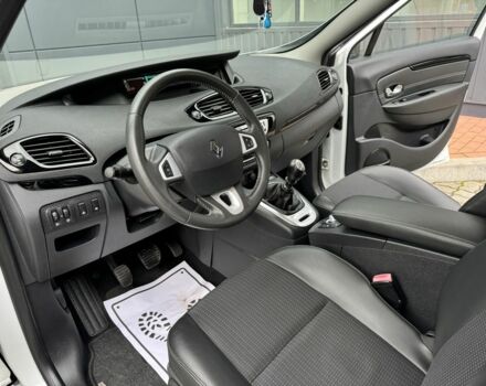 Білий Рено Гранд Сценік, об'ємом двигуна 1.6 л та пробігом 207 тис. км за 9450 $, фото 14 на Automoto.ua