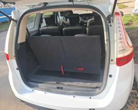 Белый Рено Гранд Сценик, объемом двигателя 1.6 л и пробегом 171 тыс. км за 8150 $, фото 12 на Automoto.ua