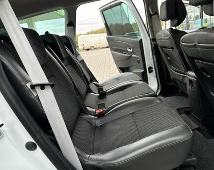 Білий Рено Гранд Сценік, об'ємом двигуна 1.6 л та пробігом 207 тис. км за 9450 $, фото 20 на Automoto.ua