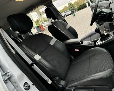 Білий Рено Гранд Сценік, об'ємом двигуна 1.6 л та пробігом 207 тис. км за 9450 $, фото 17 на Automoto.ua