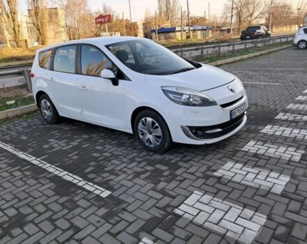 Белый Рено Гранд Сценик, объемом двигателя 1.6 л и пробегом 171 тыс. км за 8150 $, фото 1 на Automoto.ua