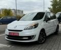 Білий Рено Гранд Сценік, об'ємом двигуна 1.6 л та пробігом 207 тис. км за 9450 $, фото 5 на Automoto.ua