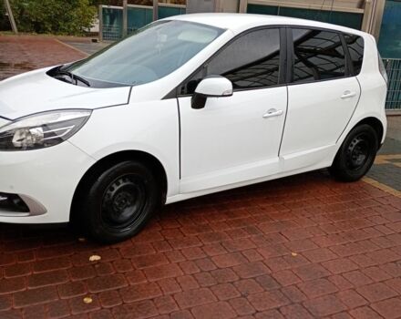 Белый Рено Гранд Сценик, объемом двигателя 1.5 л и пробегом 175 тыс. км за 8200 $, фото 4 на Automoto.ua