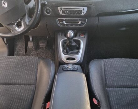 Белый Рено Гранд Сценик, объемом двигателя 1.5 л и пробегом 214 тыс. км за 8500 $, фото 6 на Automoto.ua