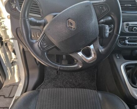 Белый Рено Гранд Сценик, объемом двигателя 1.5 л и пробегом 214 тыс. км за 8500 $, фото 4 на Automoto.ua