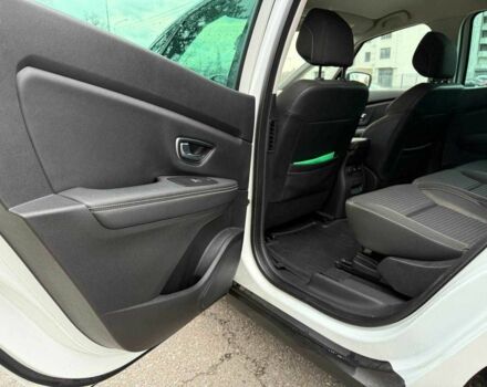 Білий Рено Гранд Сценік, об'ємом двигуна 1.8 л та пробігом 163 тис. км за 13500 $, фото 9 на Automoto.ua