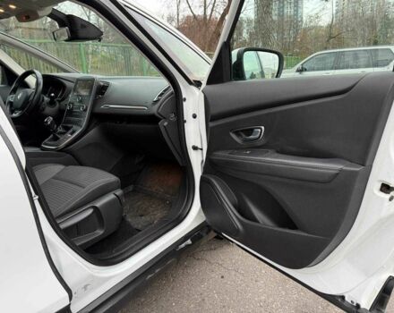 Білий Рено Гранд Сценік, об'ємом двигуна 1.8 л та пробігом 163 тис. км за 13500 $, фото 13 на Automoto.ua