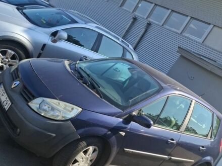 Белый Рено Гранд Сценик, объемом двигателя 0 л и пробегом 280 тыс. км за 1750 $, фото 1 на Automoto.ua