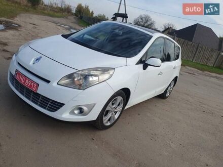 Рено Гранд Сценик 2010 в Ковель на Automoto.ua Белый Рено Гранд Сценик, объемом двигателя 1.4 л и пробегом 186 тыс. км за 6300 $, фото 1 на Automoto.ua