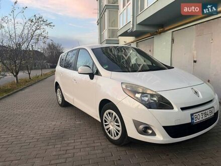 Белый Рено Гранд Сценик, объемом двигателя 1.46 л и пробегом 370 тыс. км за 6899 $, фото 1 на Automoto.ua