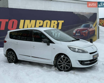 Белый Рено Гранд Сценик, объемом двигателя 2 л и пробегом 245 тыс. км за 9499 $, фото 1 на Automoto.ua