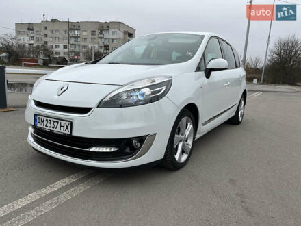 Белый Рено Гранд Сценик, объемом двигателя 1.46 л и пробегом 280 тыс. км за 8100 $, фото 1 на Automoto.ua