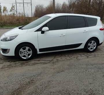 Білий Рено Гранд Сценік, об'ємом двигуна 1.5 л та пробігом 204 тис. км за 7900 $, фото 1 на Automoto.ua