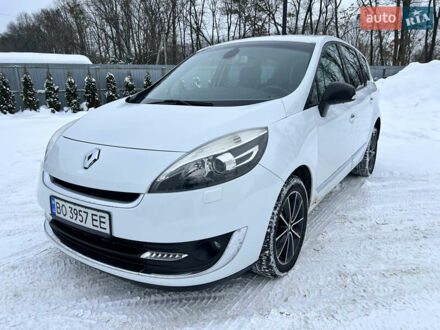 Білий Рено Гранд Сценік, об'ємом двигуна 1.6 л та пробігом 199 тис. км за 9500 $, фото 1 на Automoto.ua