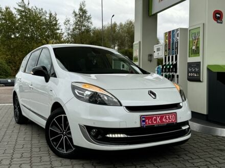 Білий Рено Гранд Сценік, об'ємом двигуна 1.6 л та пробігом 207 тис. км за 9450 $, фото 1 на Automoto.ua