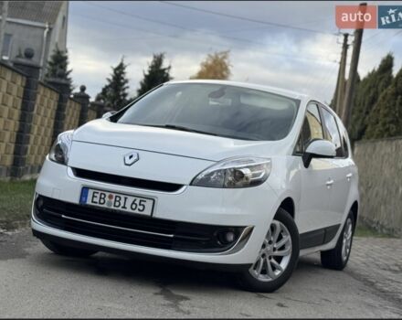Белый Рено Гранд Сценик, объемом двигателя 1.5 л и пробегом 232 тыс. км за 7950 $, фото 1 на Automoto.ua