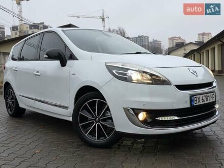 Белый Рено Гранд Сценик, объемом двигателя 1.6 л и пробегом 305 тыс. км за 7999 $, фото 1 на Automoto.ua