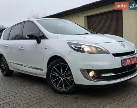 Белый Рено Гранд Сценик, объемом двигателя 1.6 л и пробегом 228 тыс. км за 8777 $, фото 1 на Automoto.ua