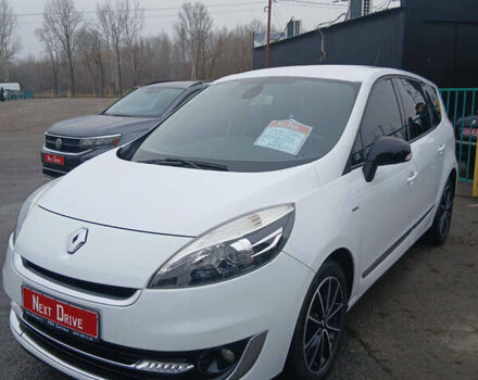 Белый Рено Гранд Сценик, объемом двигателя 1.4 л и пробегом 155 тыс. км за 8800 $, фото 1 на Automoto.ua