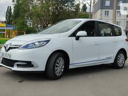 Рено Гранд Сценік 2014 у Кривому Розі на Automoto.ua Білий Рено Гранд Сценік, об'ємом двигуна 1.5 л та пробігом 180 тис. км за 8500 $, фото 1 на Automoto.ua