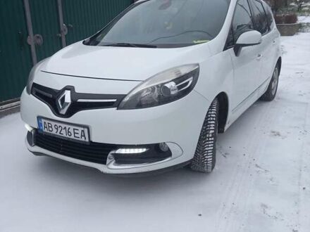 Белый Рено Гранд Сценик, объемом двигателя 1.46 л и пробегом 257 тыс. км за 10200 $, фото 1 на Automoto.ua