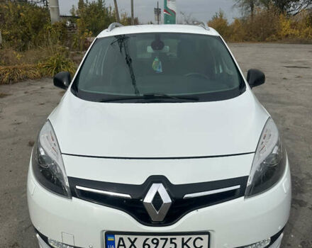 Білий Рено Гранд Сценік, об'ємом двигуна 1.6 л та пробігом 280 тис. км за 10500 $, фото 1 на Automoto.ua