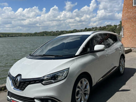 Рено Гранд Сценік 2017 у Кропивницькому (Кіровограді) на Automoto.ua Білий Рено Гранд Сценік, об'ємом двигуна 1.5 л та пробігом 215 тис. км за 14950 $, фото 1 на Automoto.ua