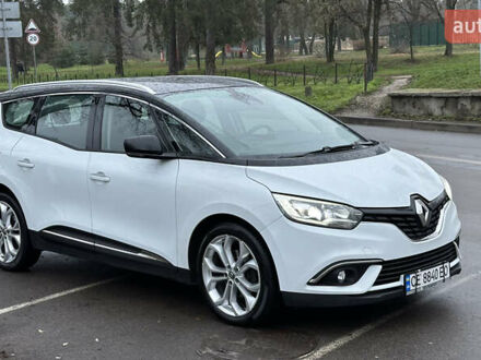 Белый Рено Гранд Сценик, объемом двигателя 1.46 л и пробегом 221 тыс. км за 16500 $, фото 1 на Automoto.ua