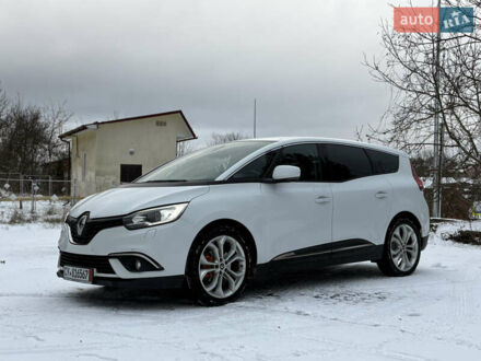 Белый Рено Гранд Сценик, объемом двигателя 1.7 л и пробегом 199 тыс. км за 15600 $, фото 1 на Automoto.ua