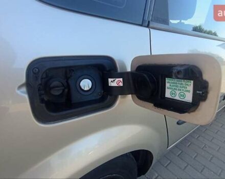 Бежевый Рено Гранд Сценик, объемом двигателя 2 л и пробегом 275 тыс. км за 5199 $, фото 23 на Automoto.ua