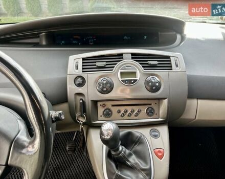 Бежевий Рено Гранд Сценік, об'ємом двигуна 1.46 л та пробігом 290 тис. км за 5100 $, фото 11 на Automoto.ua