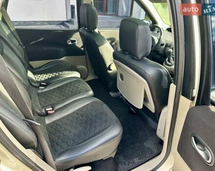 Бежевий Рено Гранд Сценік, об'ємом двигуна 1.46 л та пробігом 290 тис. км за 5100 $, фото 14 на Automoto.ua